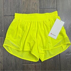 Lululemon NWT Hotty Hot Low-Rise Lined Short 4" Electric Lemon